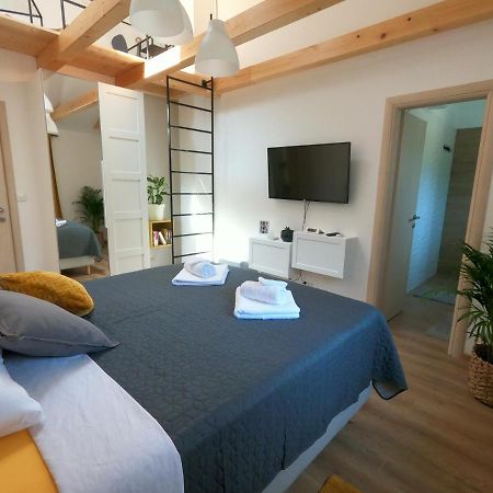 Gavan Room Црес Экстерьер фото